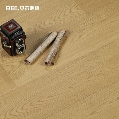 贝尔地板 BZM2101 古橡本色  设计师专供   耐磨面多层实木复合地板 15mm